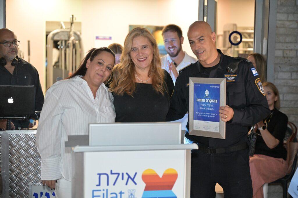 רבקה טביב אזולאי נפרדת מהבית לתושווים