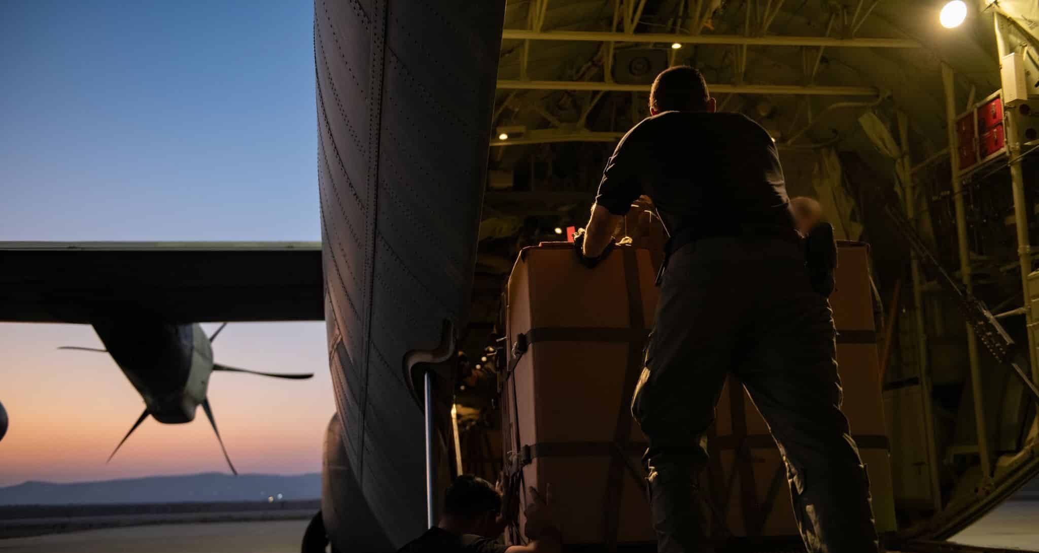 ישראל מאכילה את החמאס