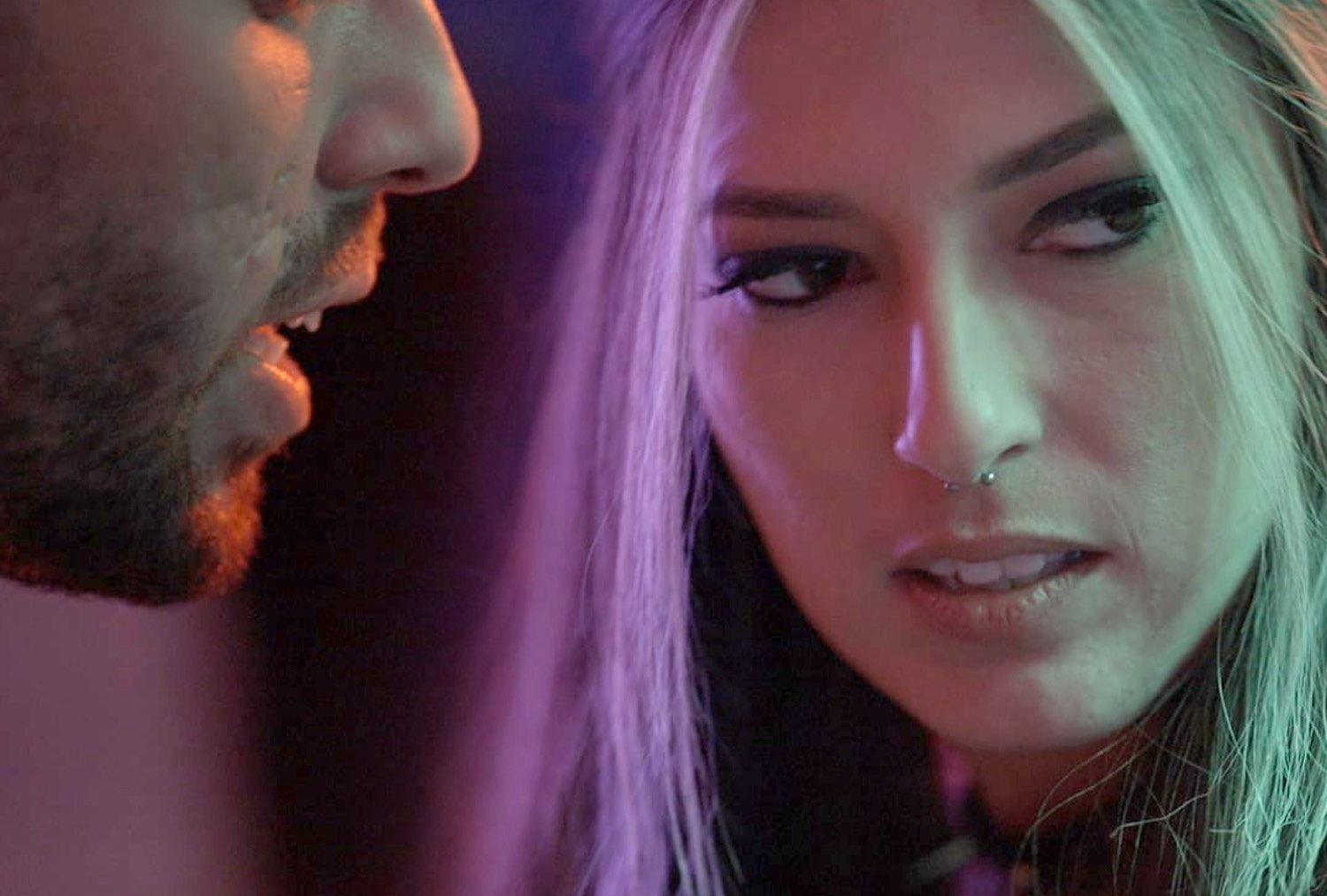 שירה מרגלית וים רפאלי מתחתנים | מחווה להוריהם בטקס