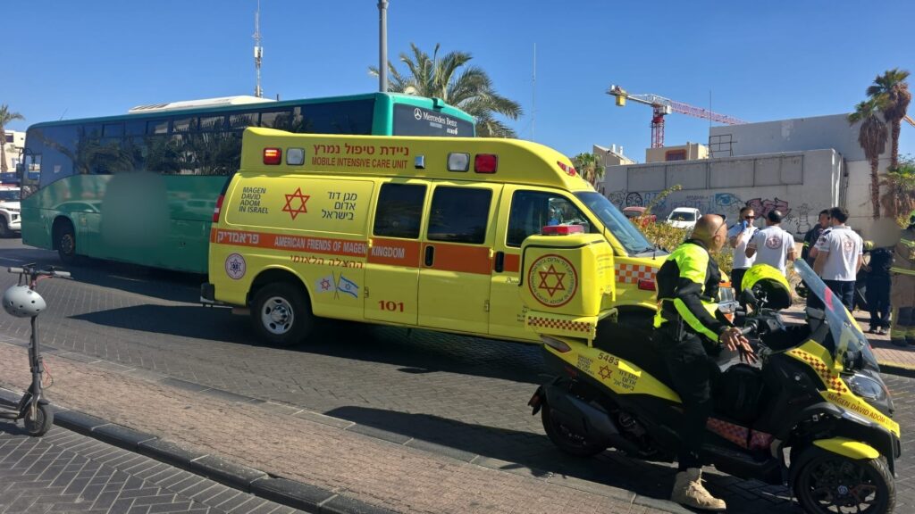 זירת התאונה ברחוב התמרים. צילום: תיעוד מבצעי מד
