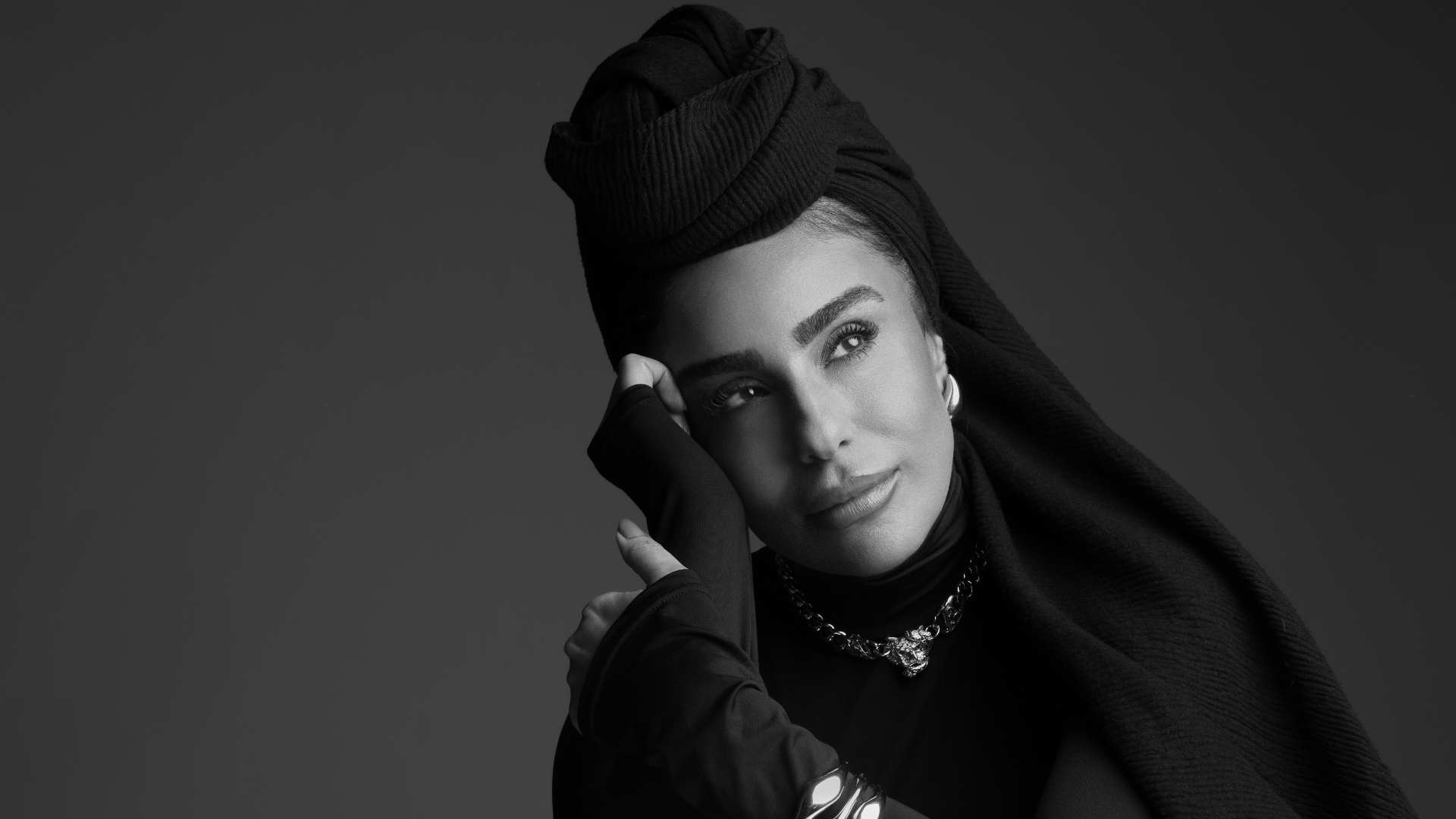 נרקיס חושפת את הלב ב