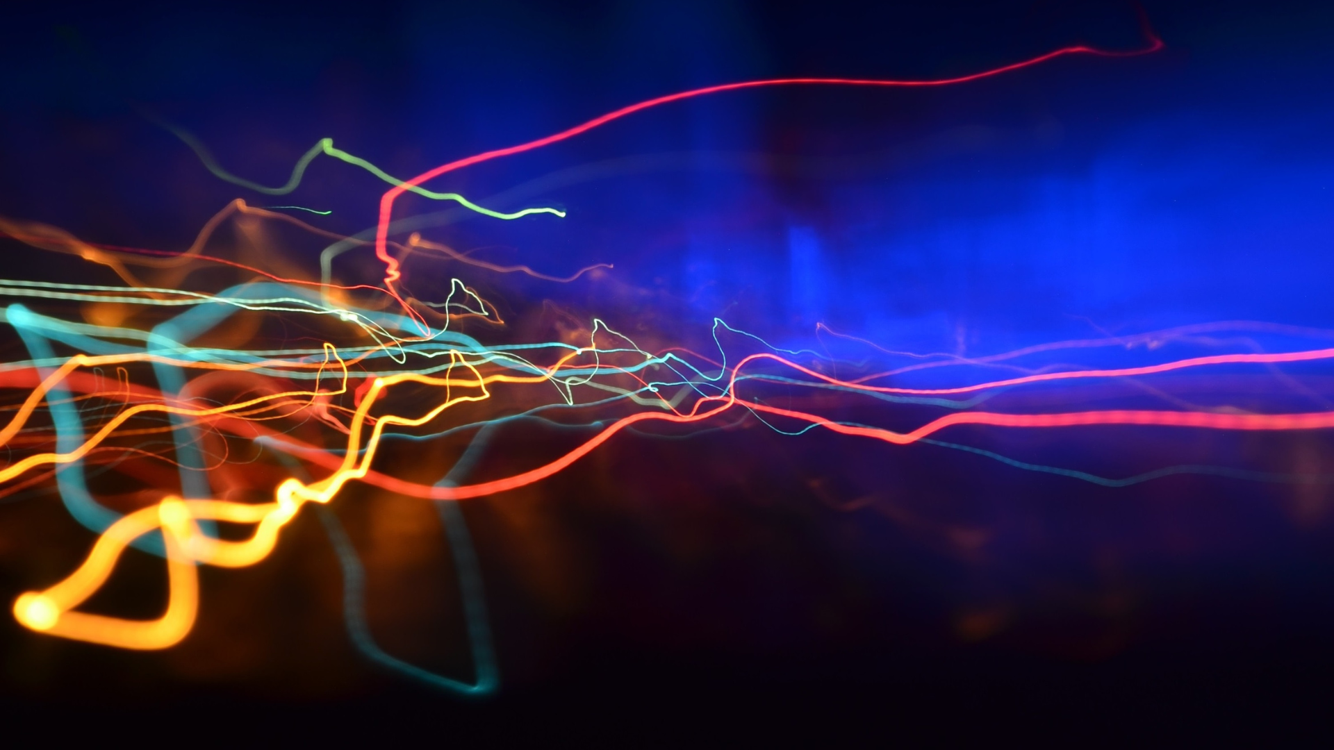 תערוכת וורטיגו לייט באילת – חוויה מרחפת של אור, צבע ודמיון