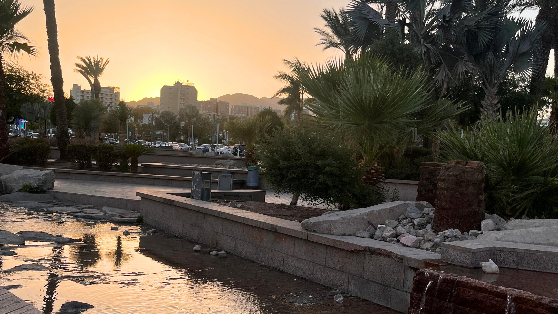 תקיפה אלימה בטיילת אילת: גבר הוכה לעיני משפחתו